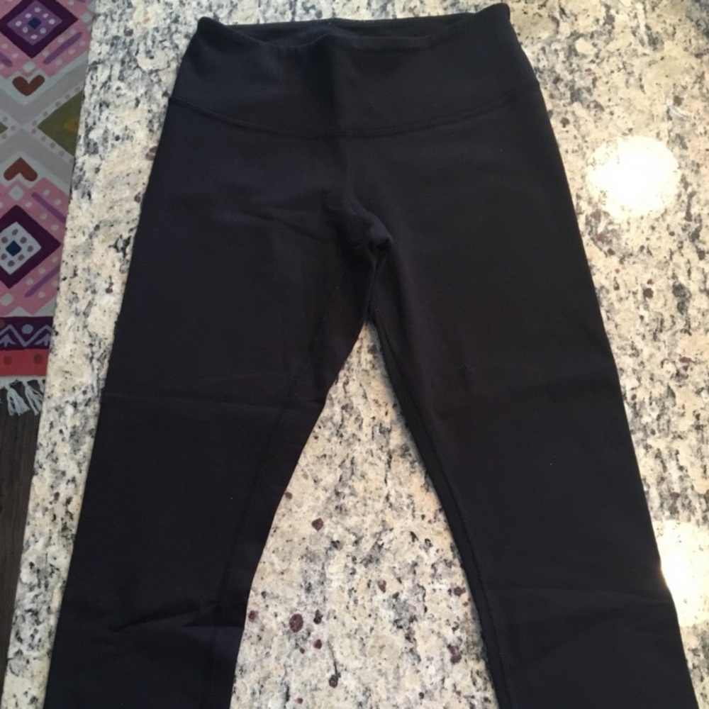 lululemon Wunder Under Crop III Leggings